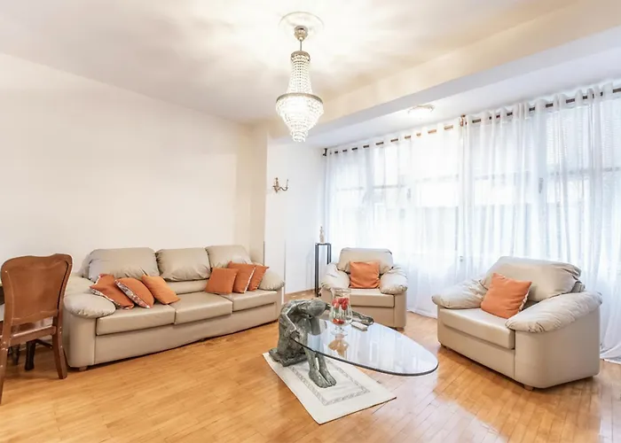 Apartment We Blloku 2br Tirana