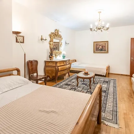 We Blloku 2br Apartman