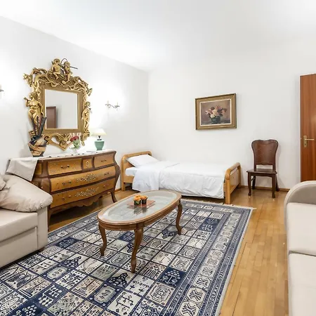 We Blloku 2br * Tirana