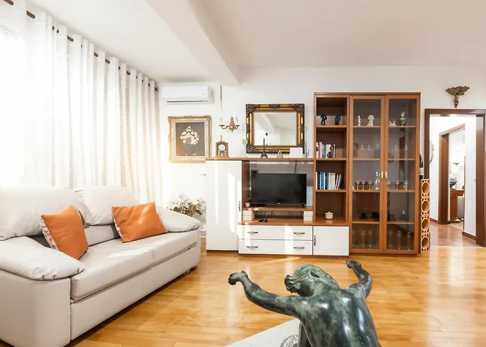 We Blloku 2br * Tirana